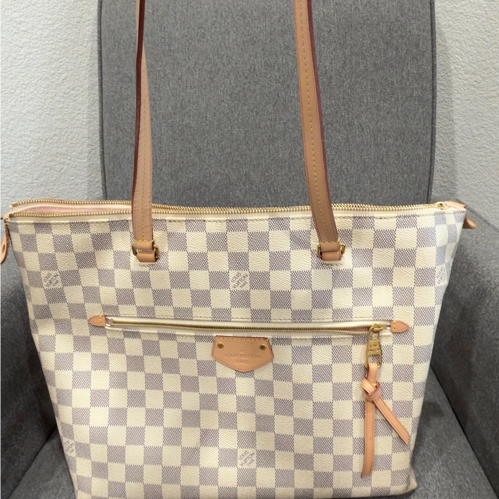 Louis Vuitton Damier Tote